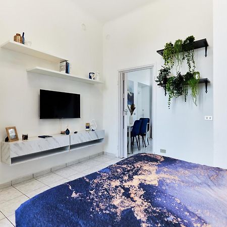 Cozy Studio A Few Steps From Sesto Rondo Metro Station Sesto San Giovanni Exterior photo